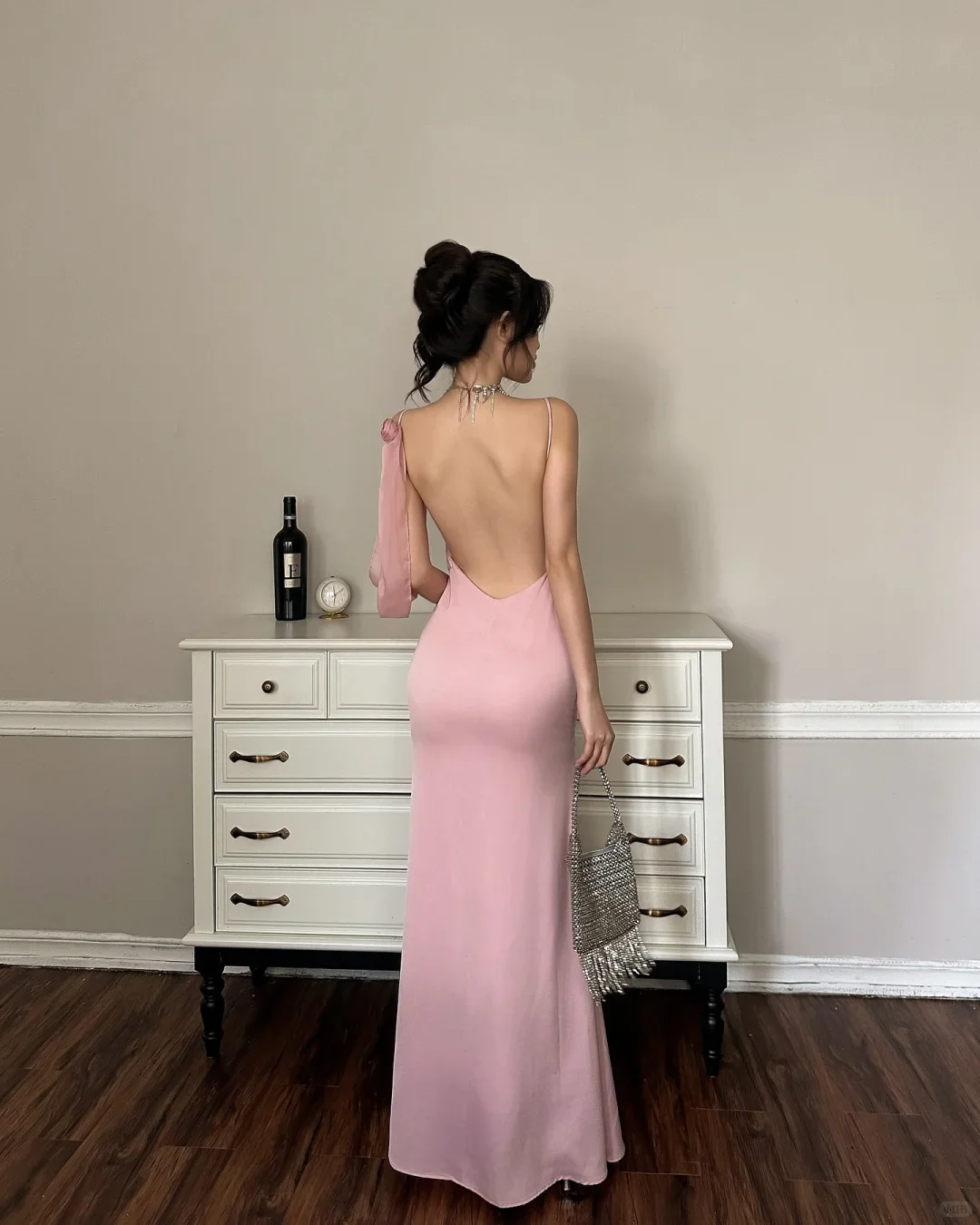 Chic Blush Pink Satin Mermaid Cowl Neck Spaghetti Straps Open Back Floor Length Evening Dresses