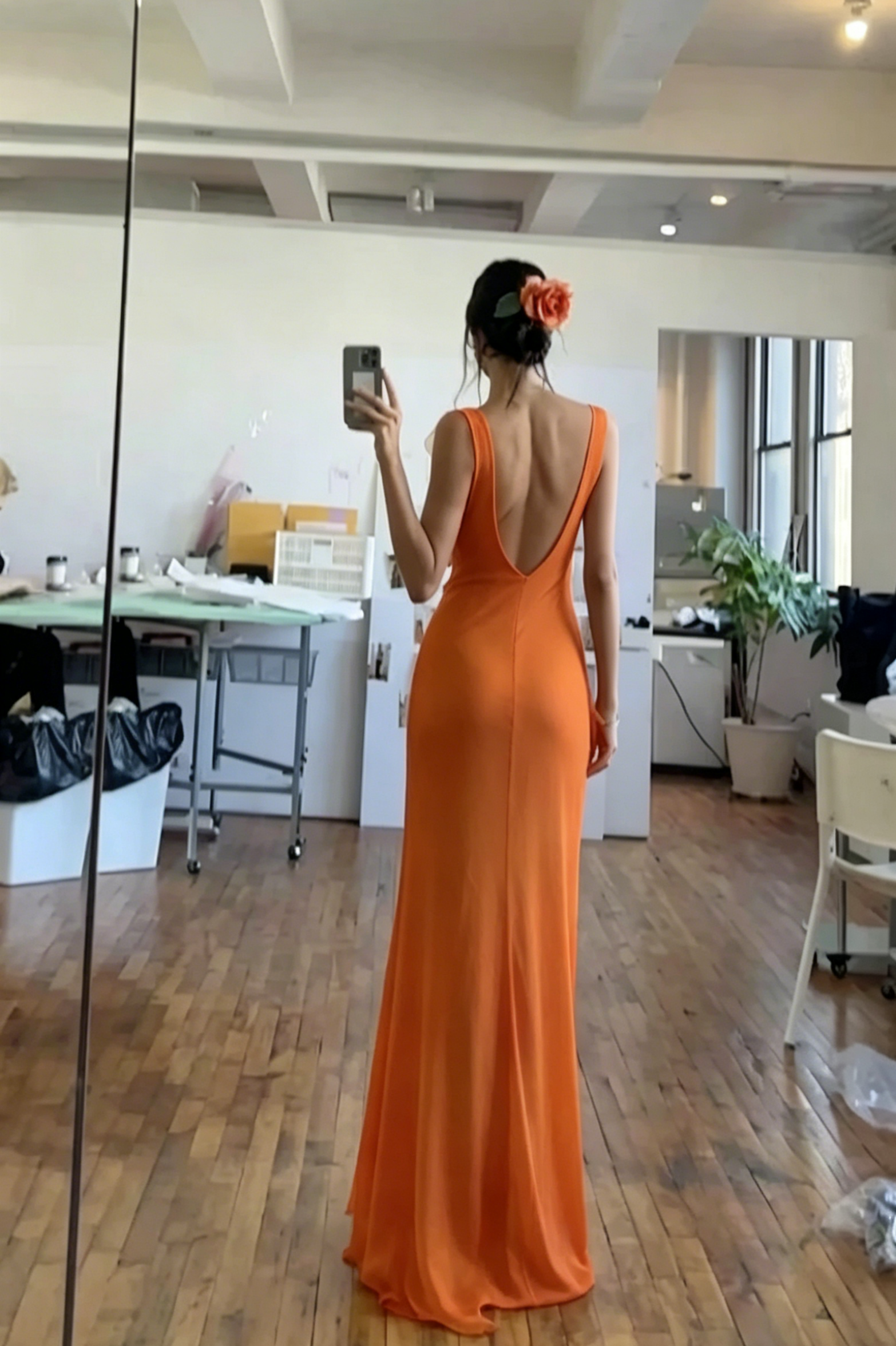 Chic Mermaid Scoop Neck Sleeveless Low V-Back Floor Length Evening Dresses