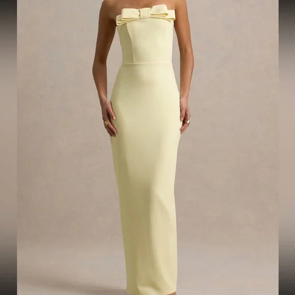 Chic Pale Yellow Strapless Prom Dress with Bow Detail, Mermaid Silhouette and Back Slit