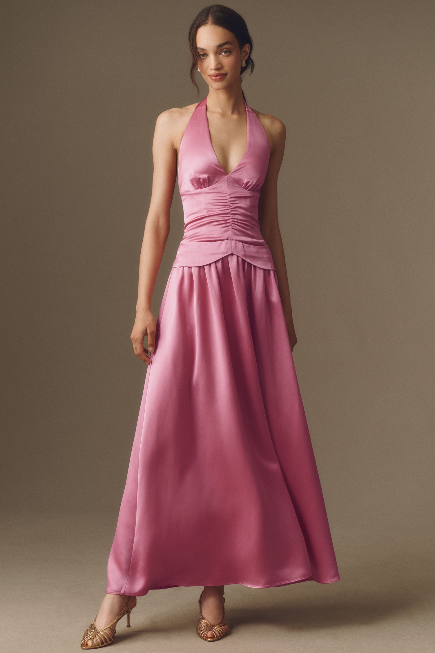 Chic Satin A-Line Halter V-Neck Sleeveless Lace-Up Back Floor-Length Evening Dresses