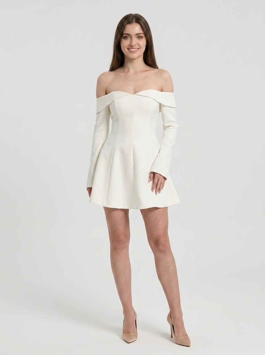 Chic Satin A-Line Off-the-Shoulder Sweetheart Long Sleeve Zipper Back Mini Homecoming Dresses