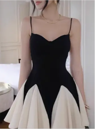 Chic Two-Tone A-Line Sweetheart Spaghetti Strap Low Back Mini Homecoming Dresses for Special Occasions