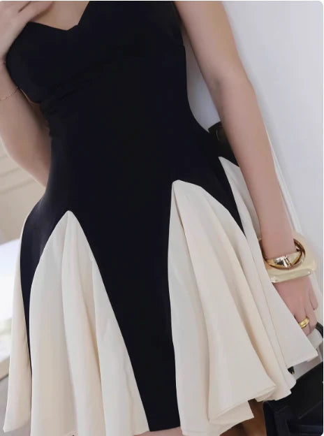 Black A-Line Sweetheart Short Dress with Geometric Skirt