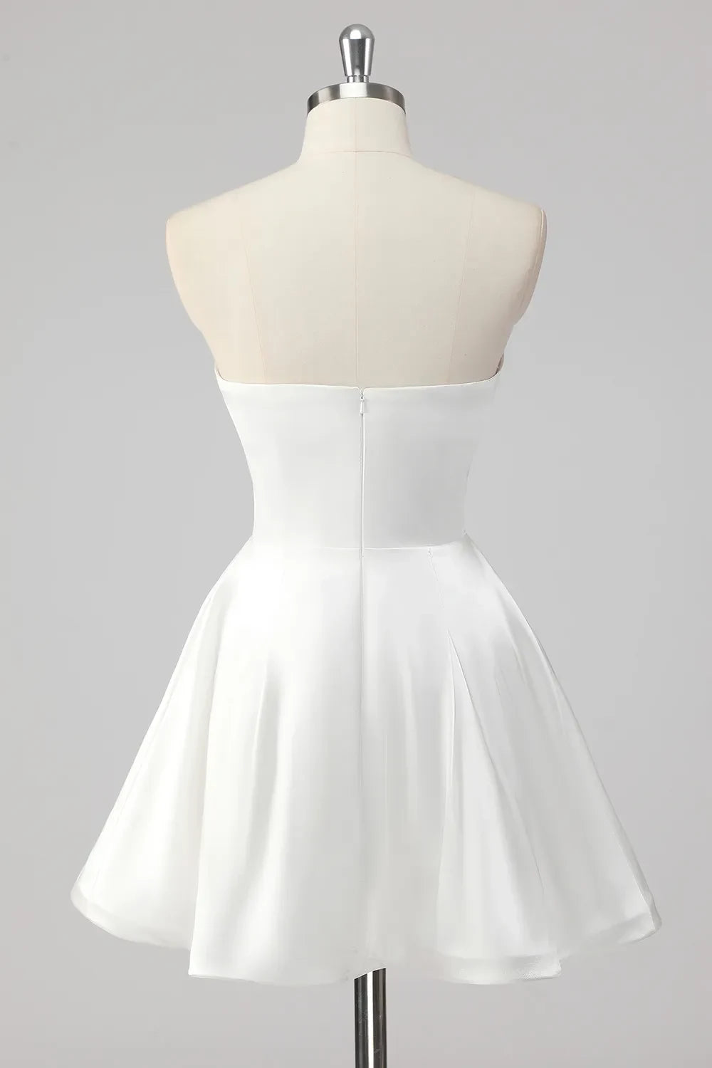 Chic White Satin A-Line Strapless Sleeveless Zipper Back Mini Homecoming Party Dresses