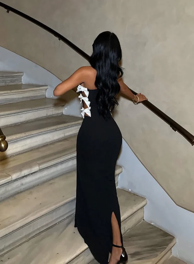 Chic form-fitting mermaid strapless side-cutout floor-length evening dresses