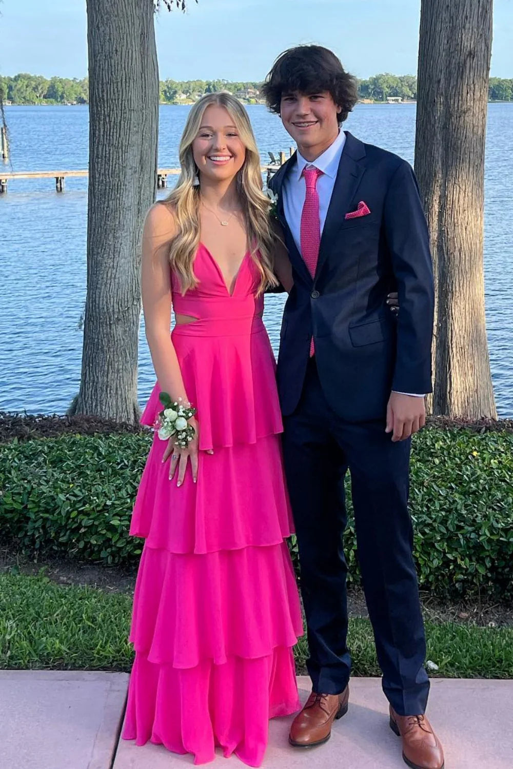 Chiffon Halter Deep V-Neck Side Cutout Tiered Ruffle A-Line Floor-Length Prom Dress