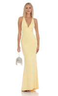 Vestido de fiesta Jimiss con cuello halter, hombros descubiertos, sin mangas, espalda descubierta y largo hasta el suelo