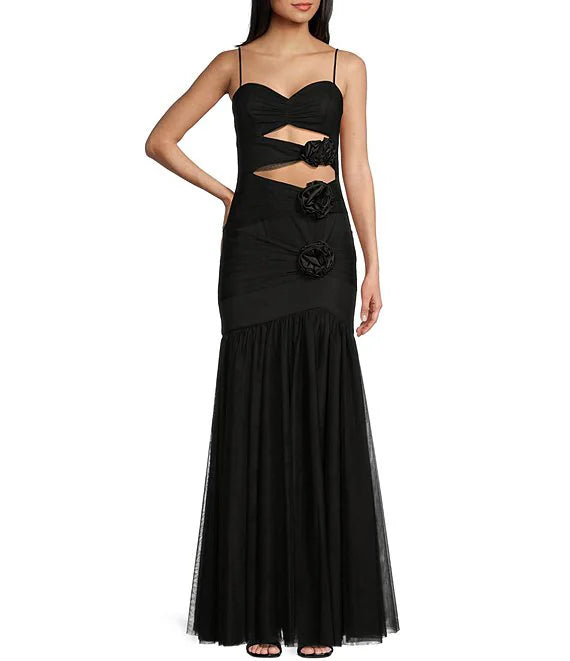 Vestido de fiesta de cola de pez transparente con cuello de corazón y rosas huecas