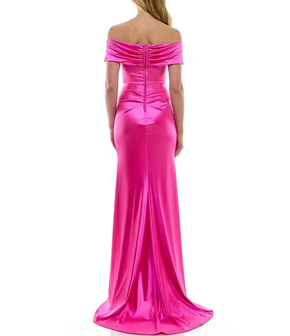 Off shoulder parallel crepe seam neckline satin long skirt hem prom dress