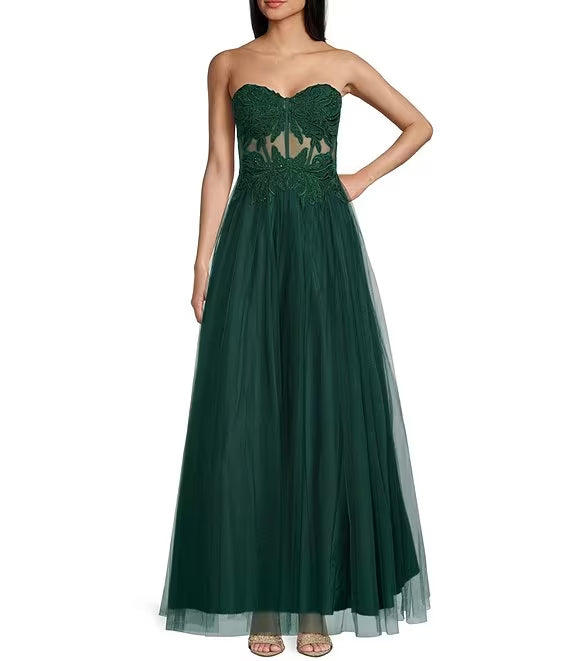 Vestido de noche ajustado con escote corazón, sin encaje y espalda de encaje fantasma