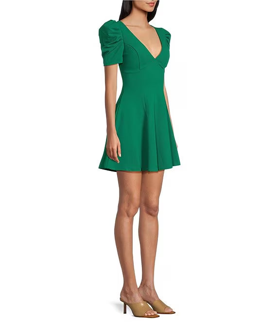 Green Crepe A-Line Short Dress with Puff Sleeves, V-Neck & Back Zip