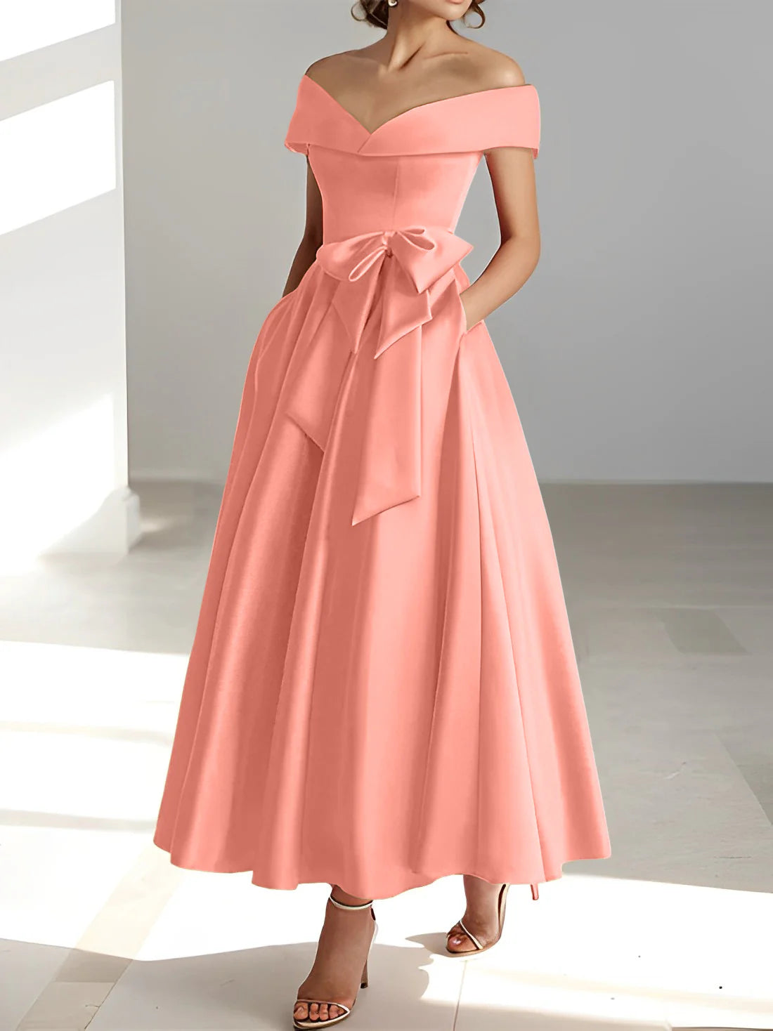 Abiti da sposa a trapezio/principessa con spalle scoperte e tasche