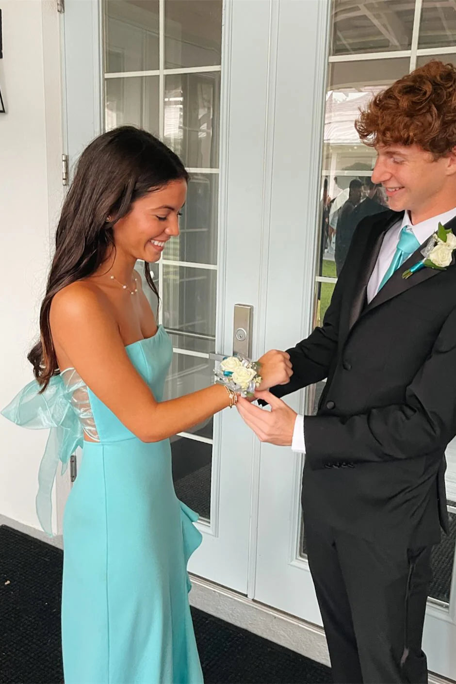 Crepe Strapless Sweetheart Organza Bow-Back Asymmetric Ruffle Trumpet Prom Dress