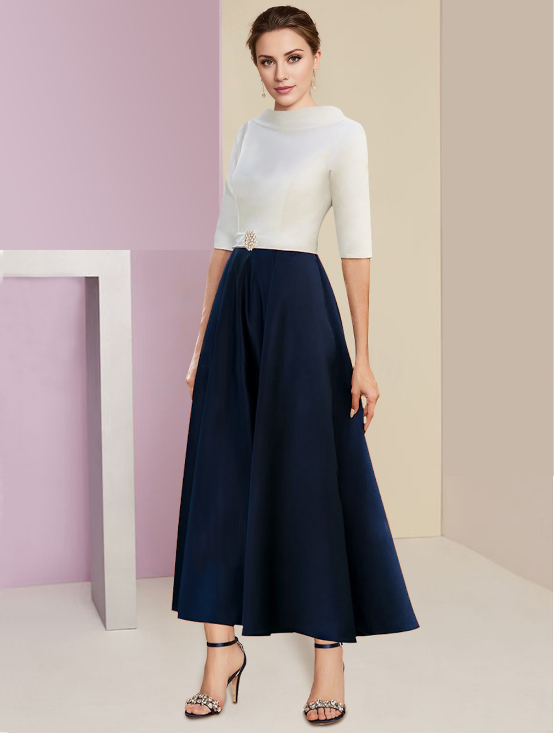 Abito da cerimonia per la madre della sposa, a trapezio, elegante, con colletto gioiello vintage, lunghezza tè, in charmeuse di raso, maniche corte con volant e cristalli