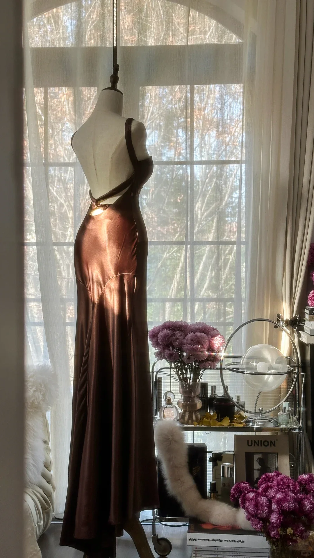 Deep Brown Satin Twist Bust Open-Back Mermaid Floor-Length Evening Dress