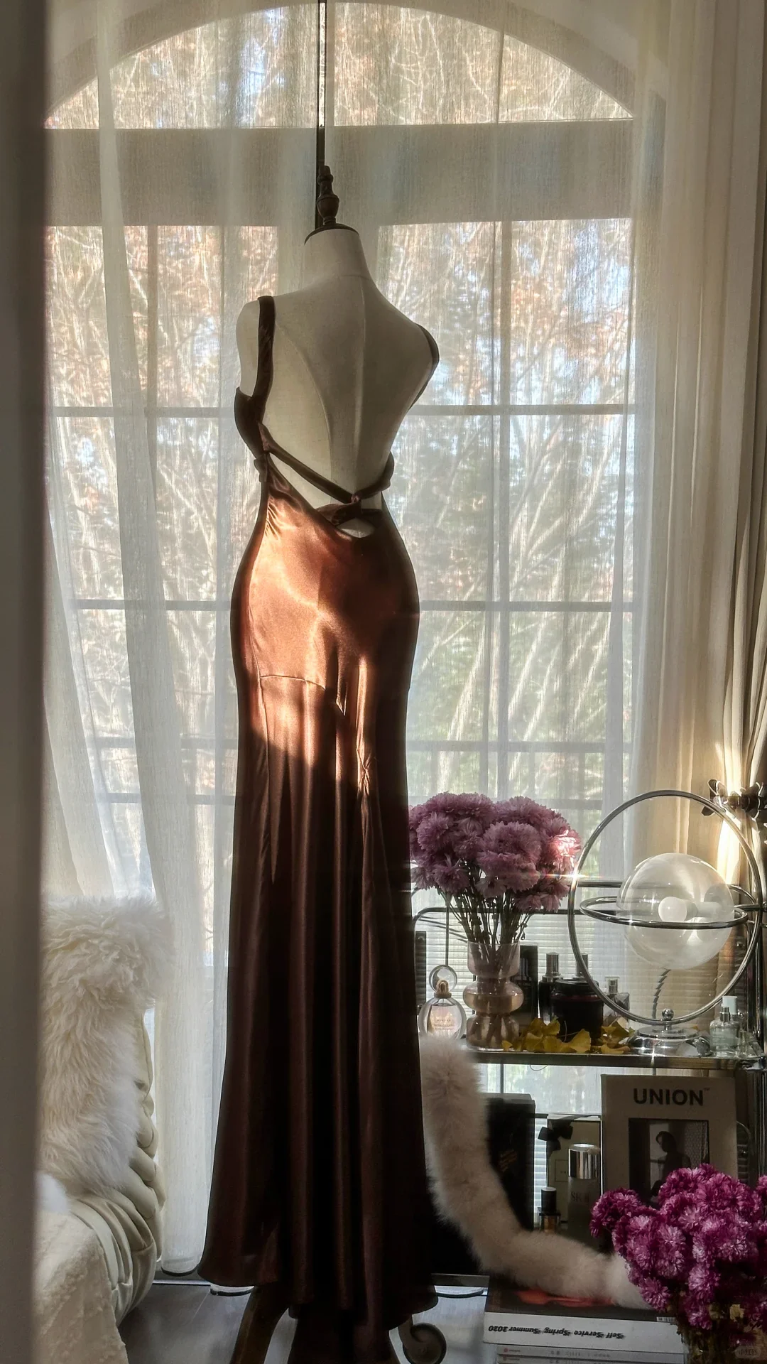 Deep Brown Satin Twist Bust Open-Back Mermaid Floor-Length Evening Dress