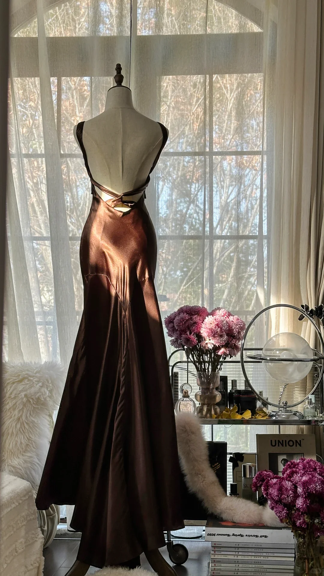 Deep Brown Satin Twist Bust Open-Back Mermaid Floor-Length Evening Dress