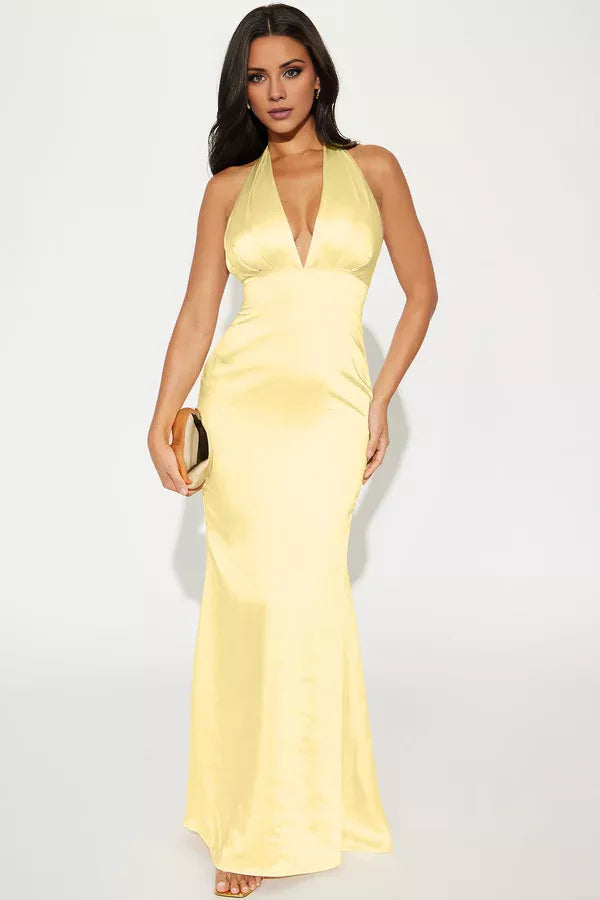 Deep V-neck hanging neck off shoulder sleeveless backless and floor length evening dress