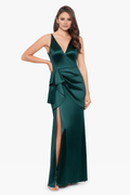 Vestido de fiesta largo hasta el suelo con escote en V profundo, sin mangas, abertura lateral con volantes 