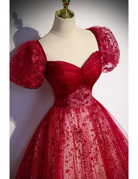 Vestido de noche único y hermoso de color rojo vino con lentejuelas, escote cuadrado, manga corta, corte A/princesa, espalda descubierta, lazo anudado y largo hasta el suelo.