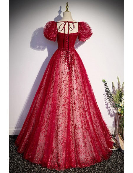 Vestido de noche único y hermoso de color rojo vino con lentejuelas, escote cuadrado, manga corta, corte A/princesa, espalda descubierta, lazo anudado y largo hasta el suelo.