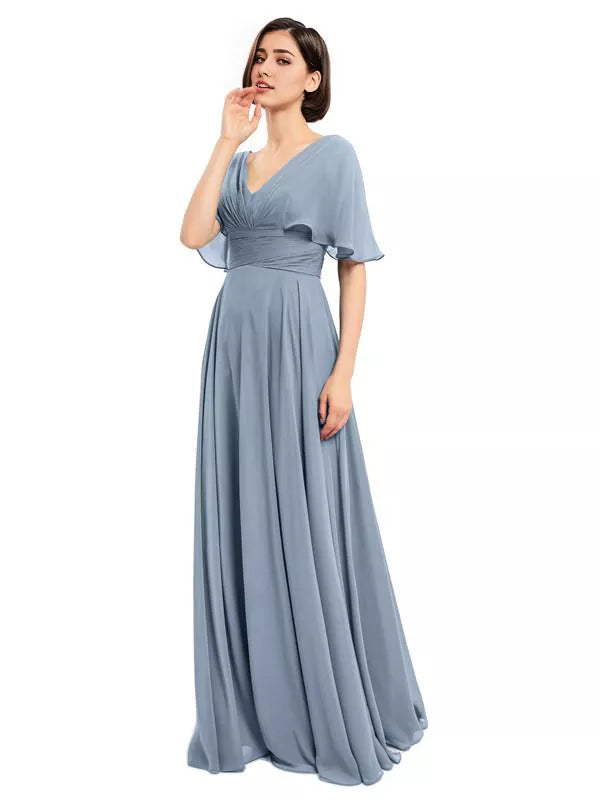 Elegantes vestidos largos de dama de honor de gasa con escote en V y mangas cortas