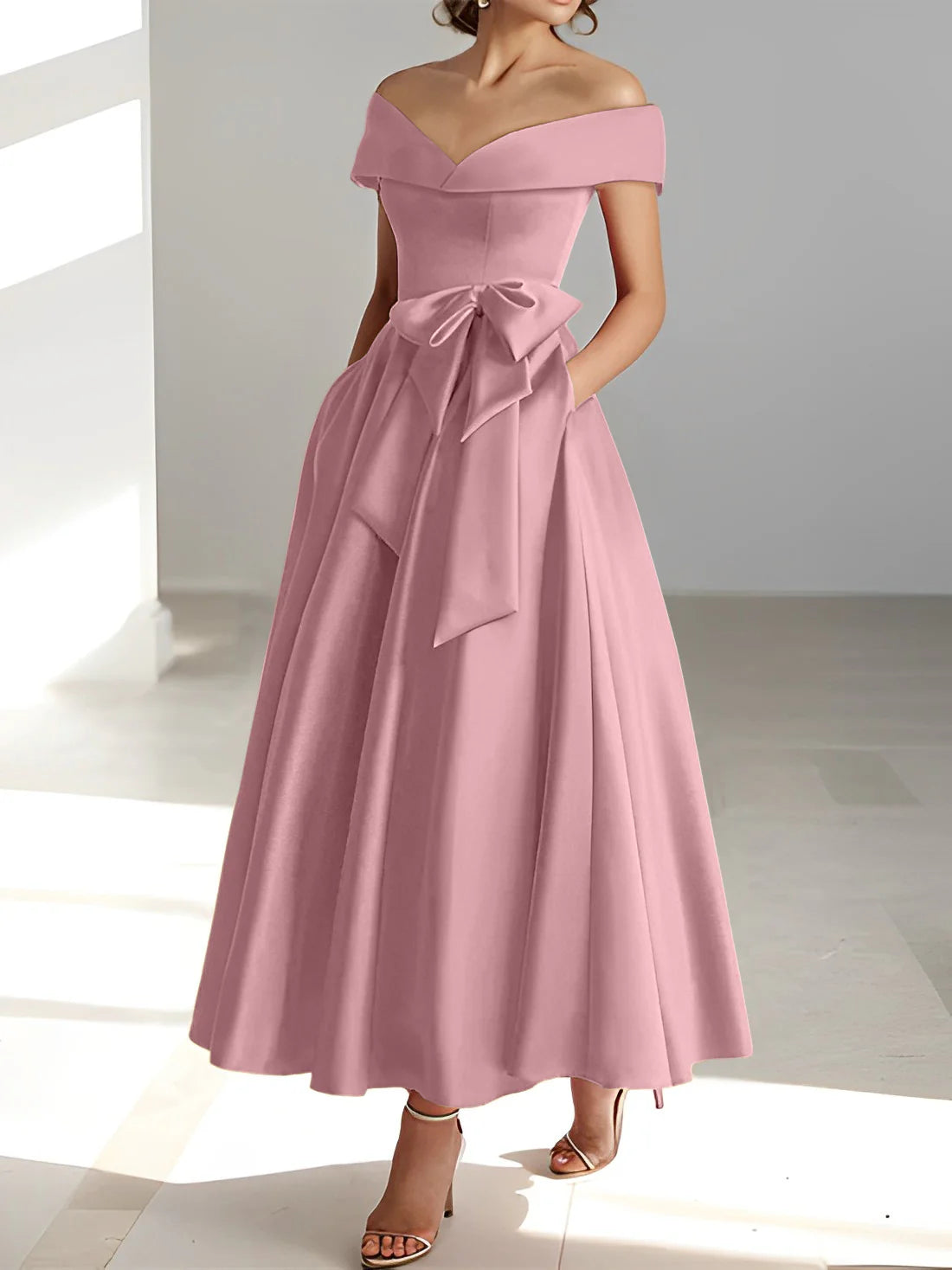 Abiti da sposa a trapezio/principessa con spalle scoperte e tasche