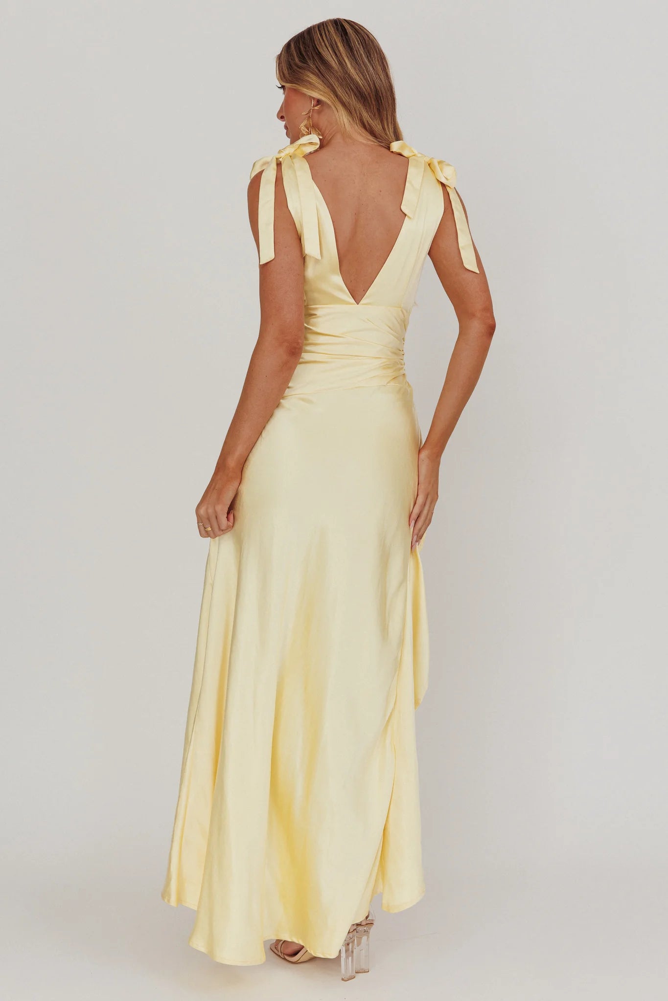 Elegant A-Line V-Neck Sleeveless Open-Back High-Low Evening Dress