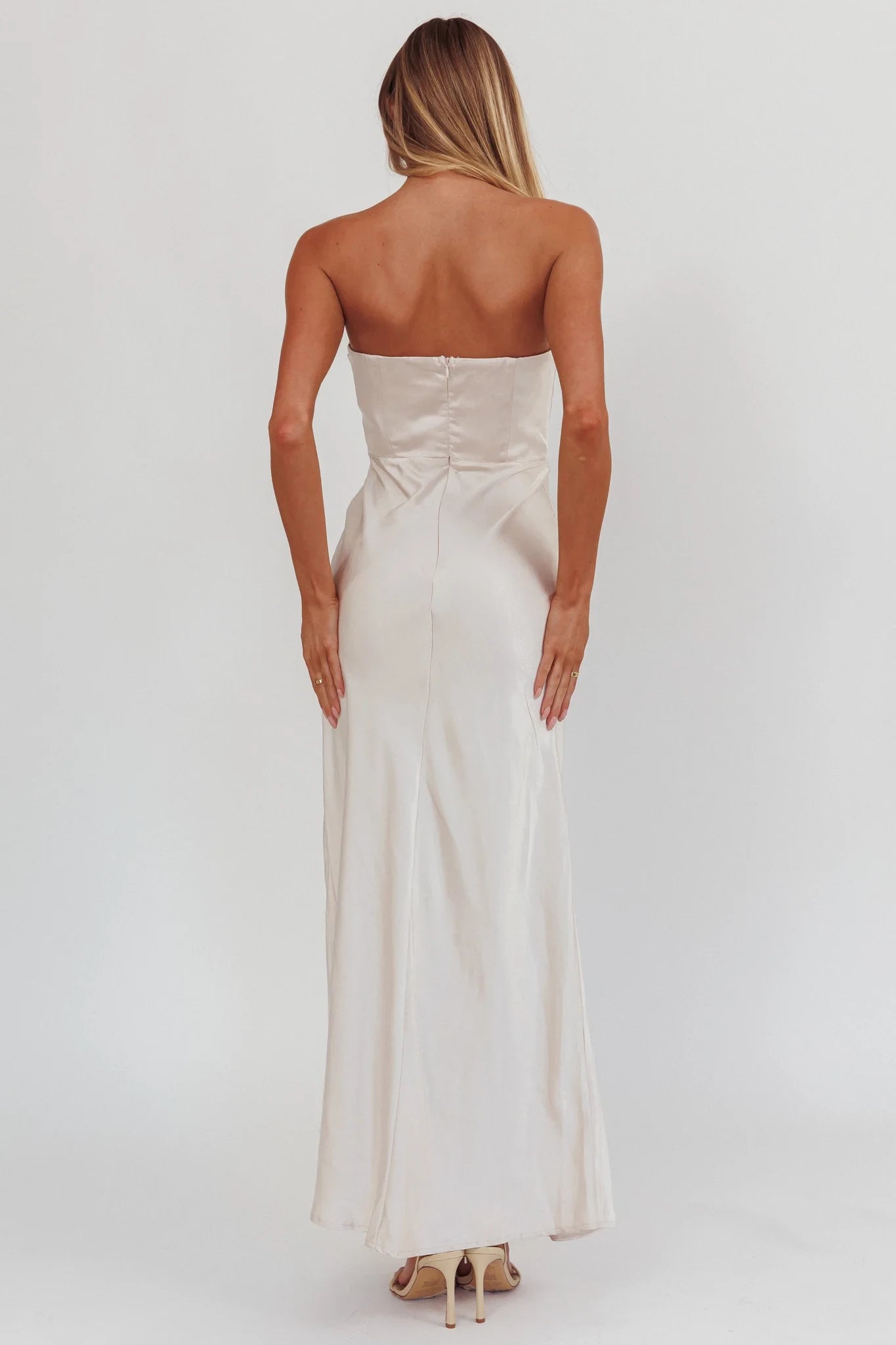 Elegant Off Shoulder Neck Strapless Straight Sleeveless Backless Floor-Length Evening Dress