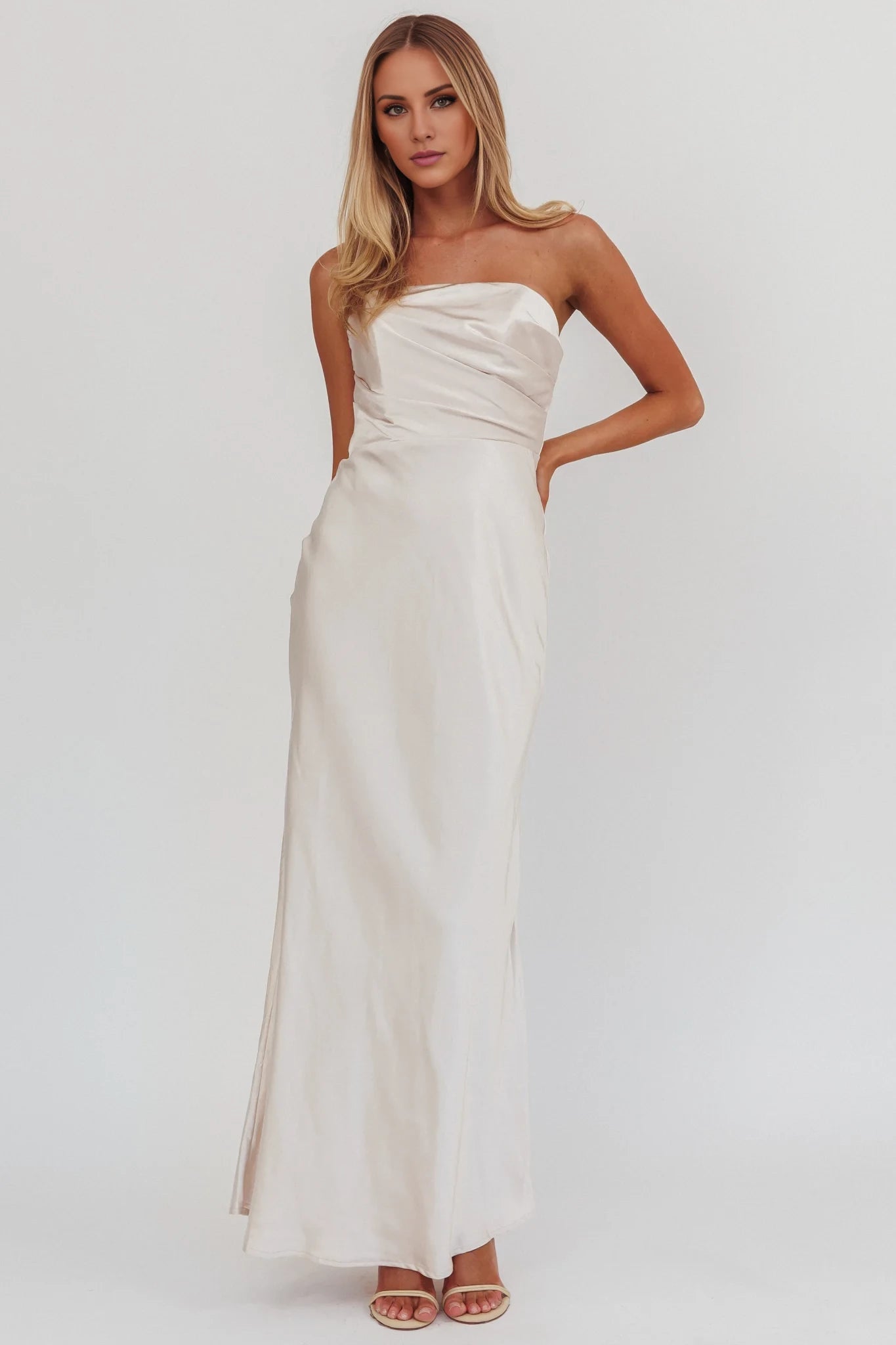 Elegant Off Shoulder Neck Strapless Straight Sleeveless Backless Floor-Length Evening Dress