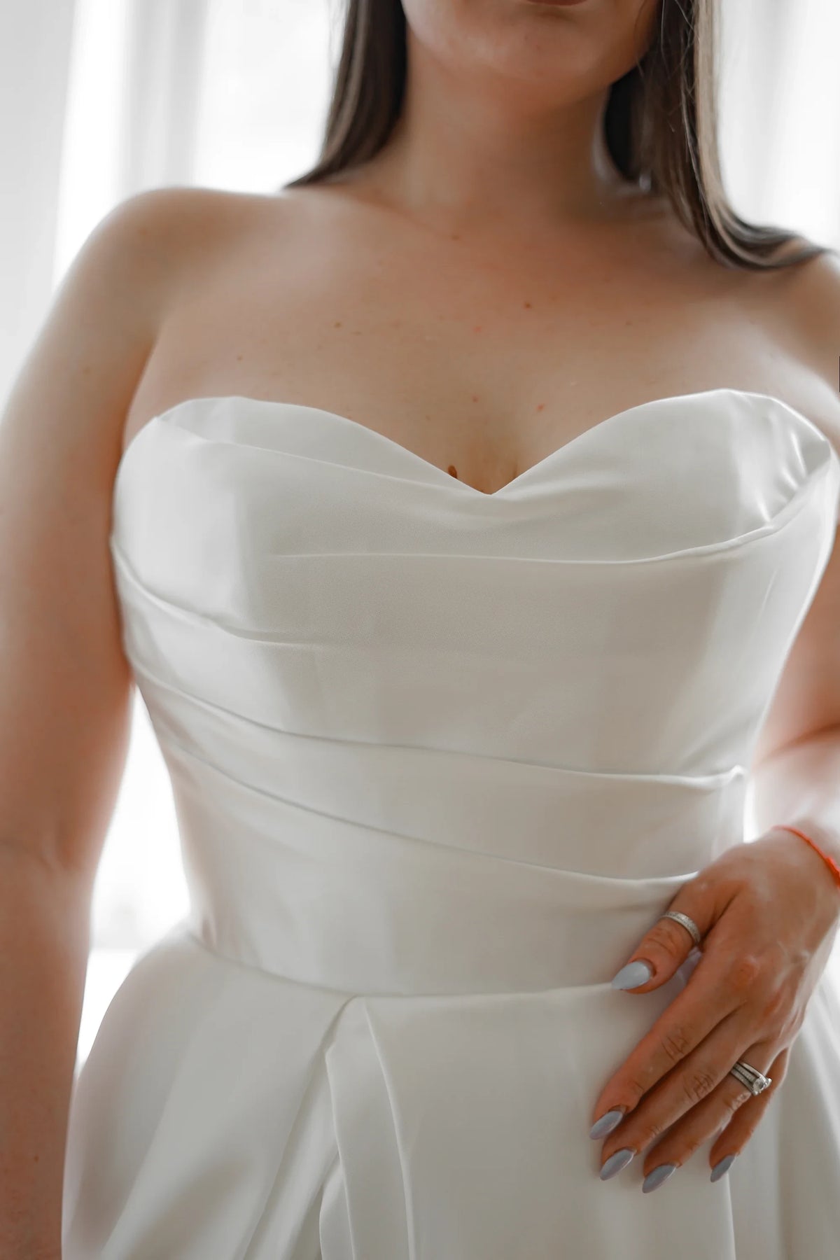 Ivory Satin Sweetheart A-Line Floor-Length Evening Dress with High Slit