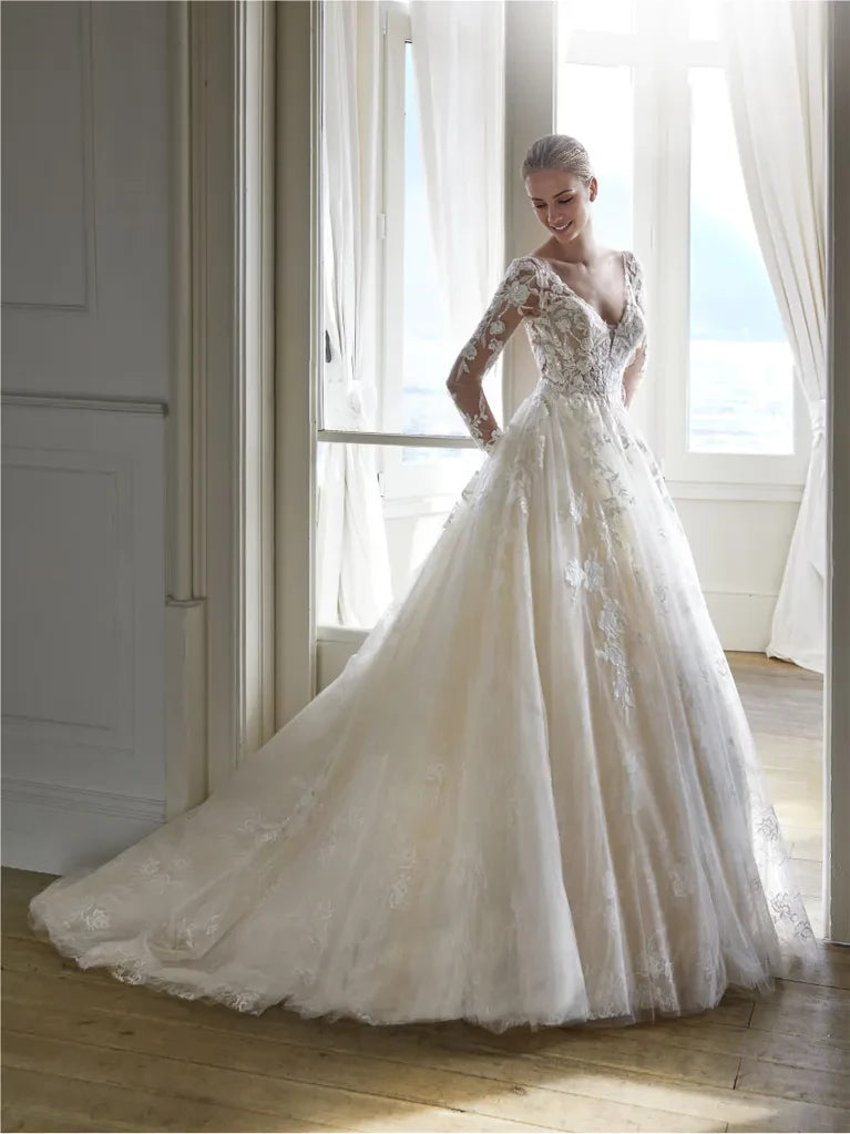 Elegant Ball Gown V-Neck Long Sleeve Open Back Maxi Winter Wedding Dress