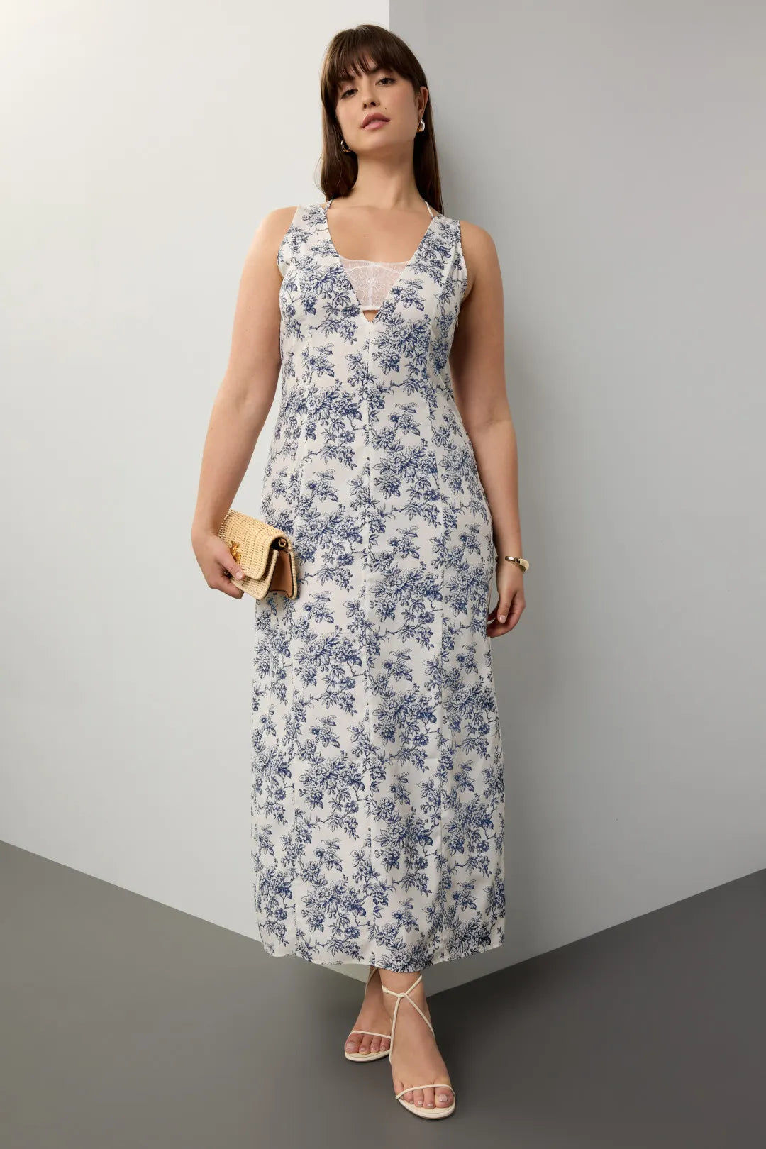Elegant Blue Floral A-Line V-Neck Sleeveless Lace-Insert Maxi Prom Dresses