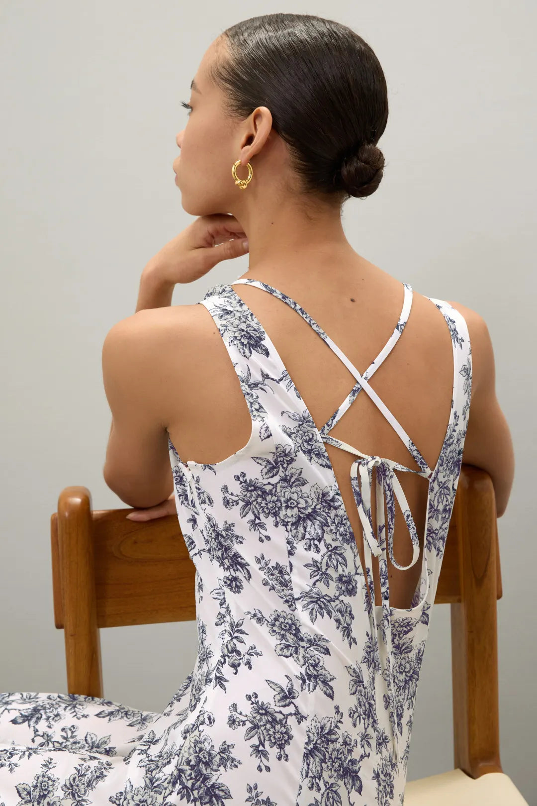 Elegant Blue Floral A-Line V-Neck Sleeveless Lace-Insert Maxi Prom Dresses