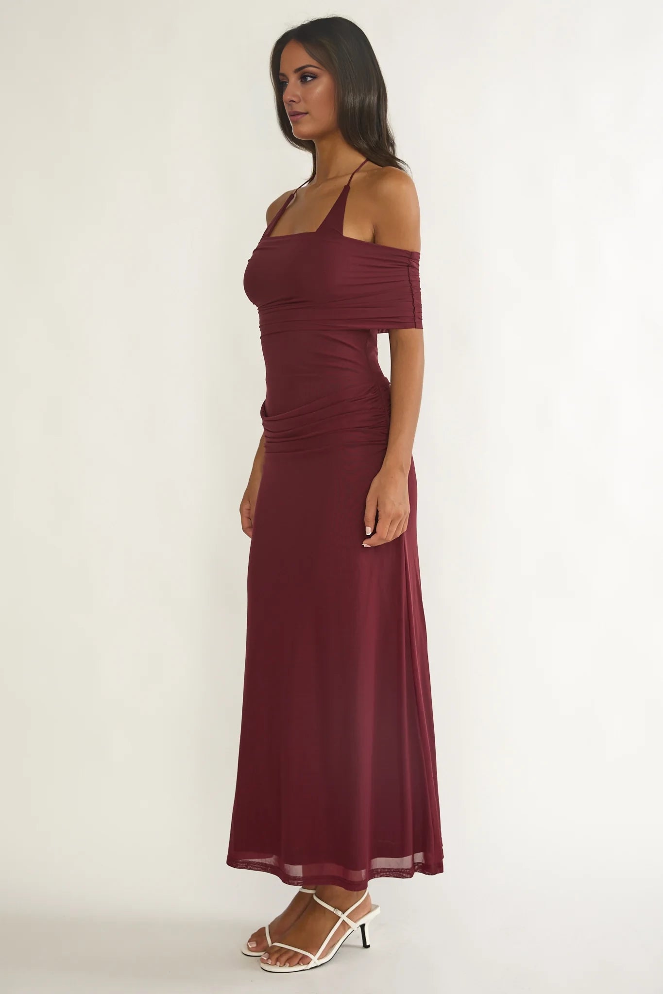 Elegant Burgundy Off-Shoulder Neck Sleeveless Ruched Tie-Neck Mesh Floor-Length Prom Dress