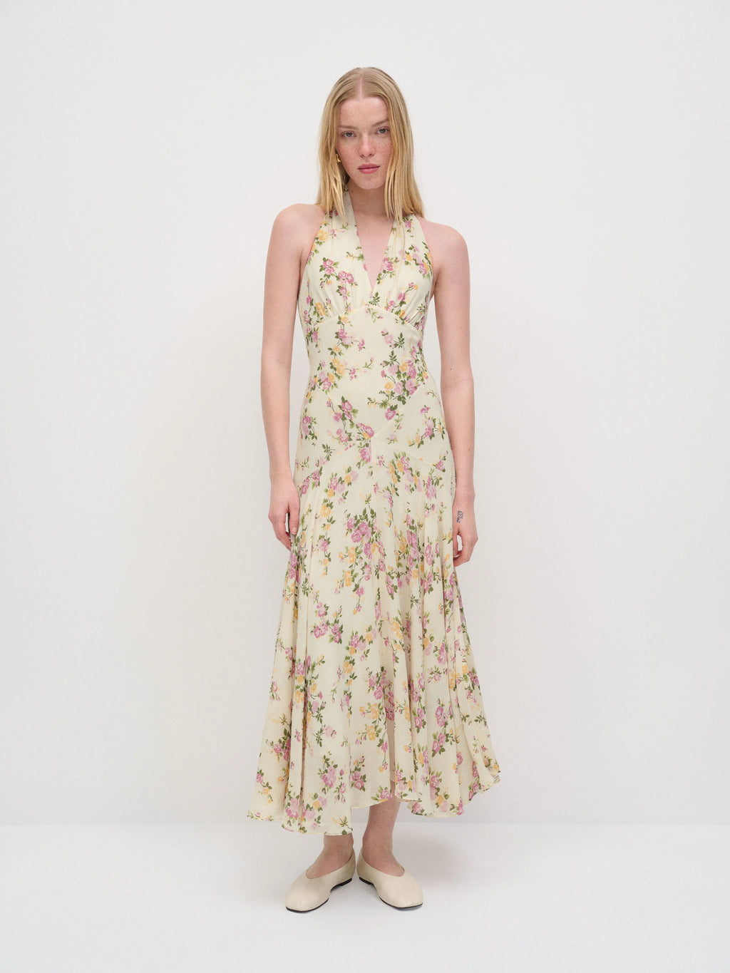 A-Line Halter V-Neck Backless Tea-Length Chiffon Dress in Butter