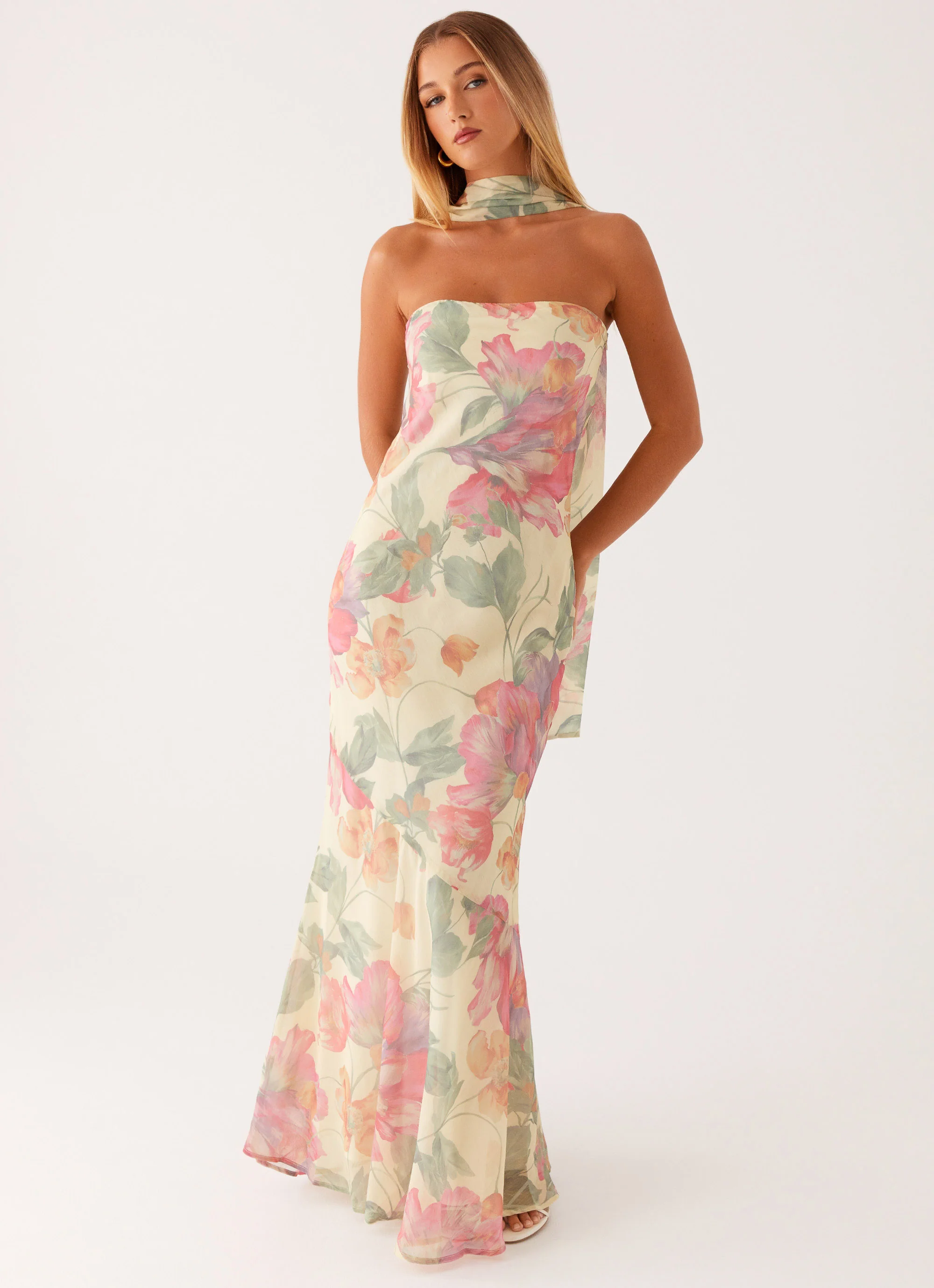 Elegant Floral Print Mermaid Strapless Choker Neck Open Back Floor Length Prom Dress