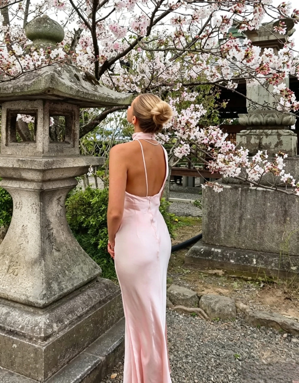 Elegant Mermaid Halter Neck Sleeveless Open Back Floor Length Evening Dress