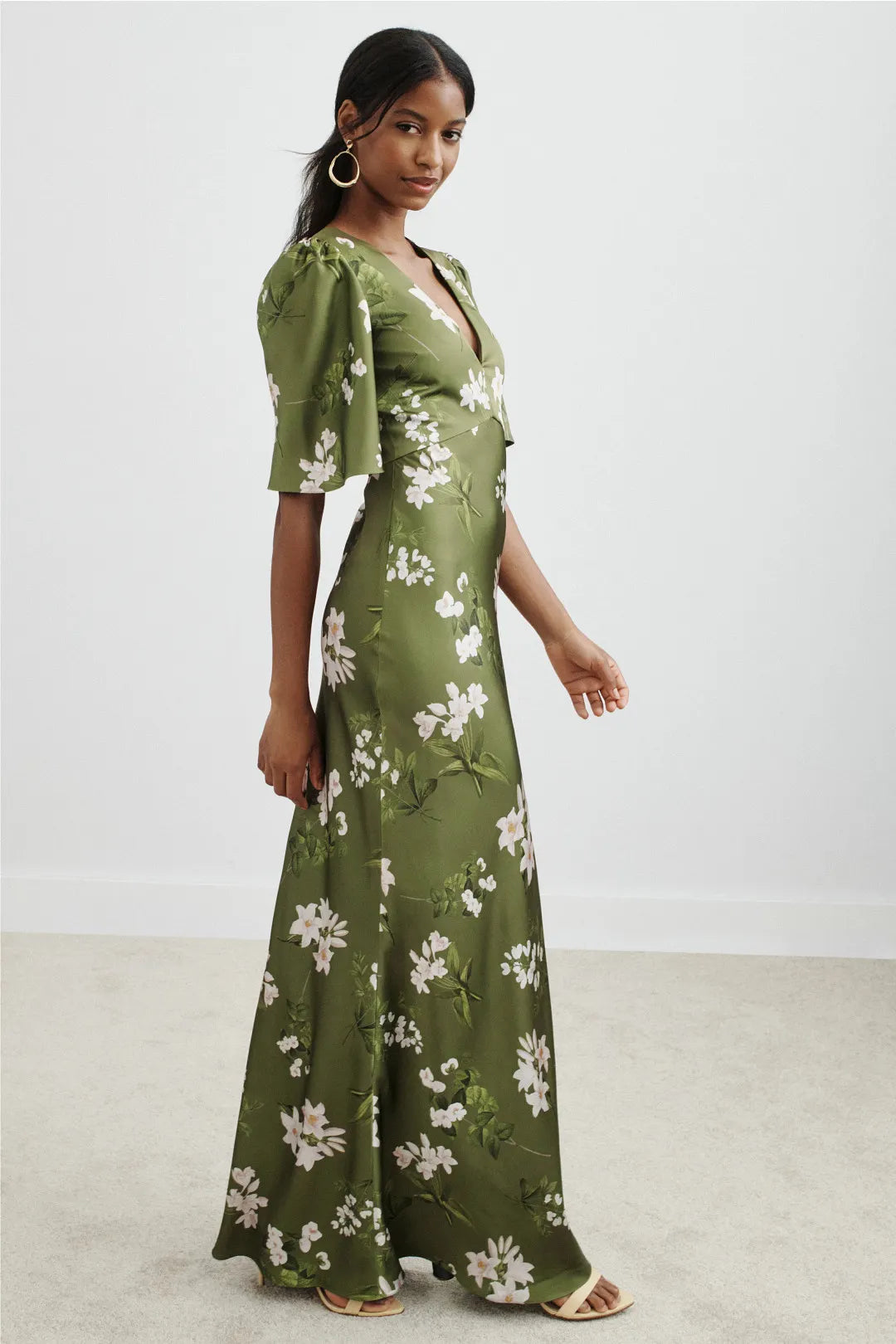 Elegant Olive Green Mermaid V-Neck Flutter-Sleeve Floral-Print Floor-Length Prom Dresses