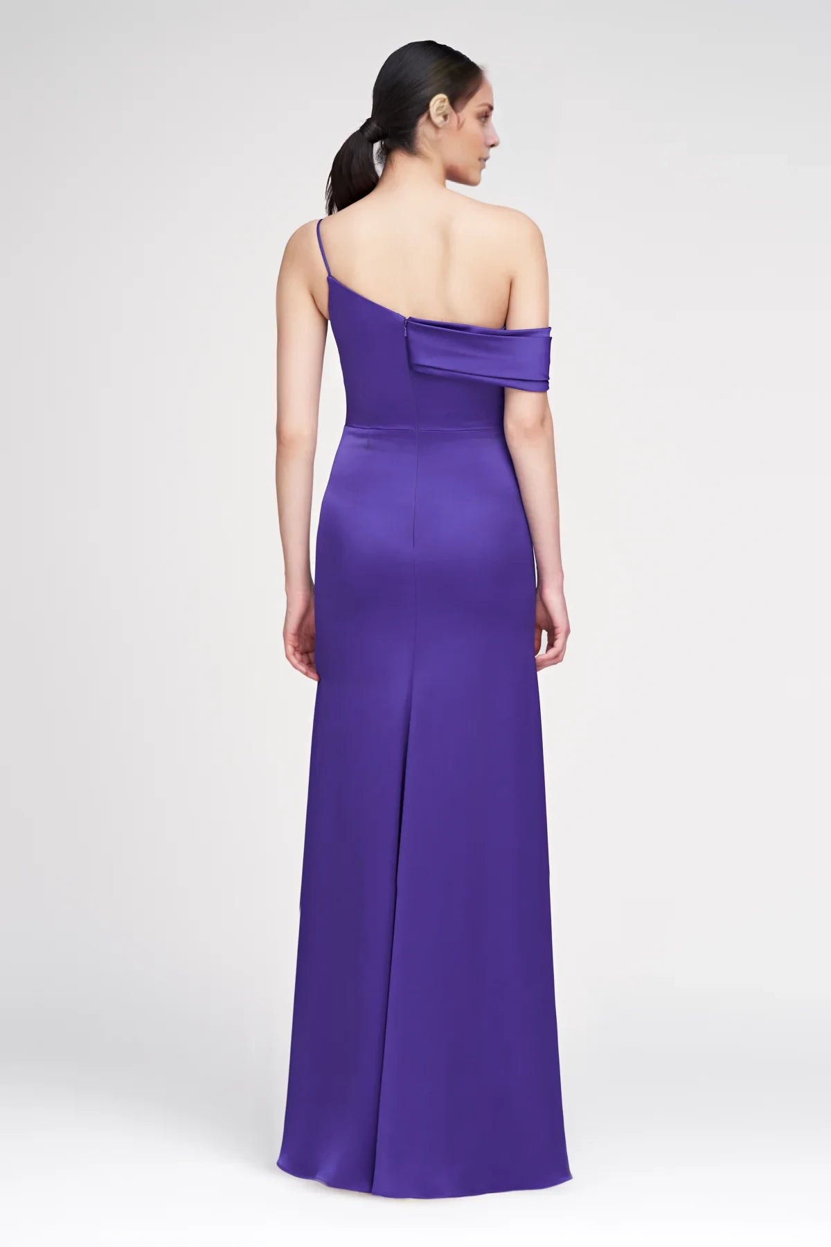 Elegant One-Shoulder Neck Sleeveless Asymmetric Ruched Satin Floor-Length Evening Dress