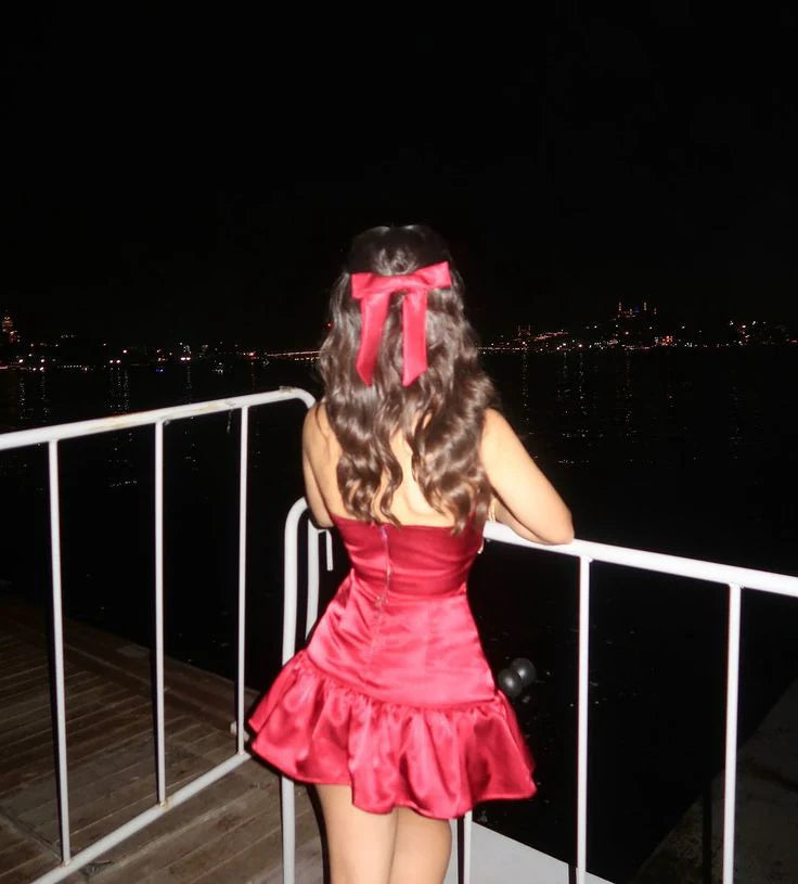 Elegant A-Line V-Neck Halter Sleeveless Open Back Mini Homecoming Dresses