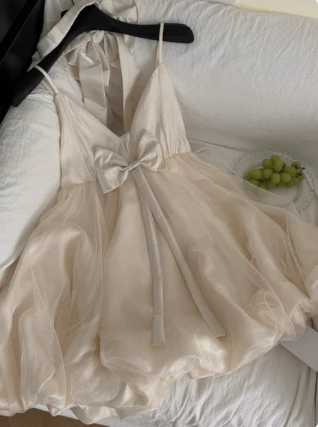 Elegant A-Line V-Neck Spaghetti Strap Open Back Mini Puffy Skirt Bow Tie Homecoming Dresses