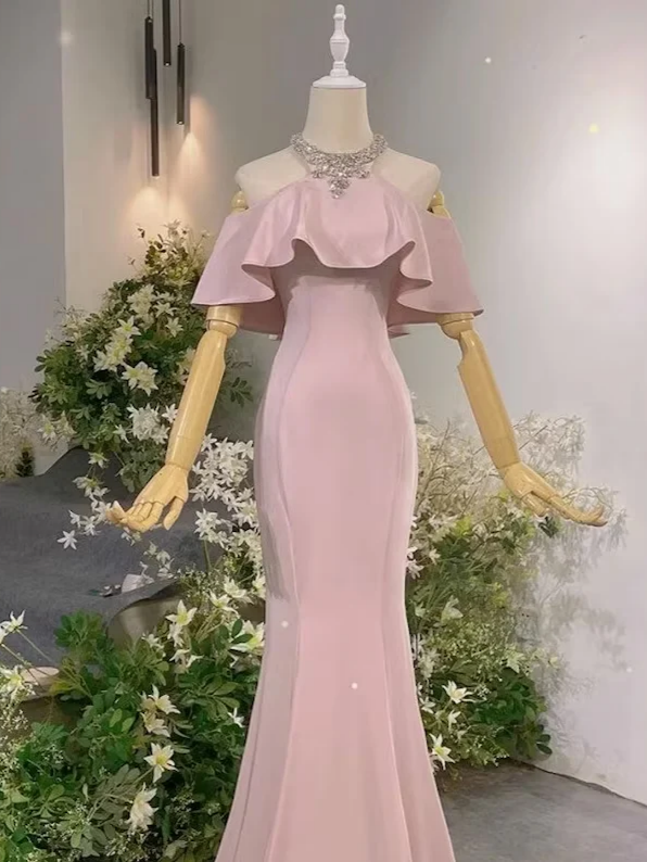 Elegant Mermaid Evening Gown Jewel Neck Ruffle Cold Shoulder Beaded Floor Length Dresses