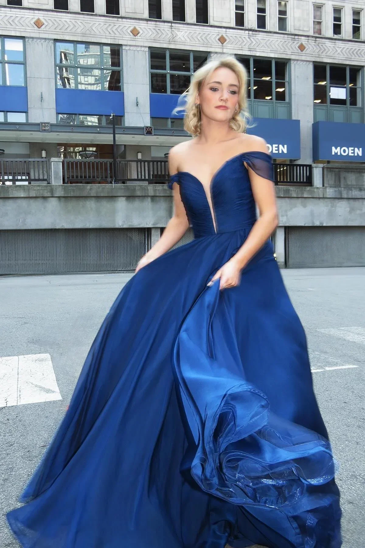 Elegant chiffon A-line off-the-shoulder plunge-neck lace-up-back floor-length evening dresses