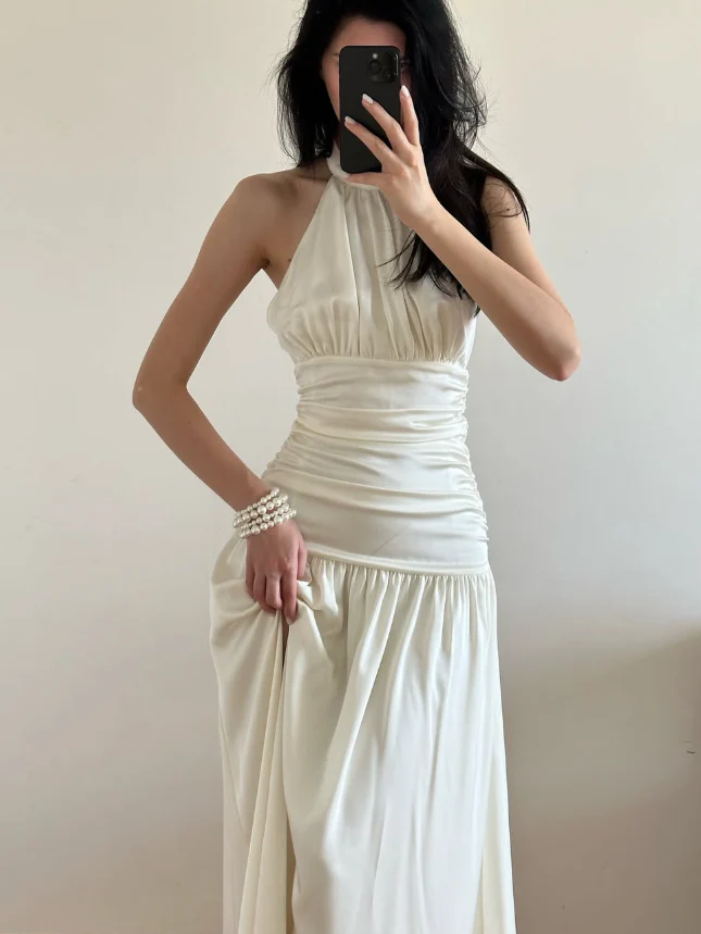 Elegant ruched A-line halter-neck sleeveless open-back slit floor-length evening dress