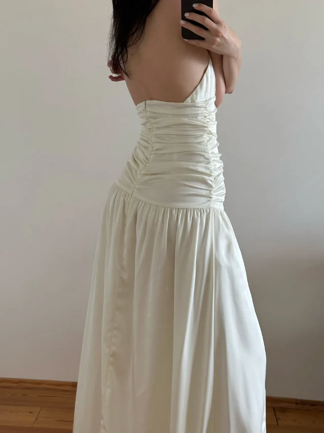 Elegant ruched A-line halter-neck sleeveless open-back slit floor-length evening dress