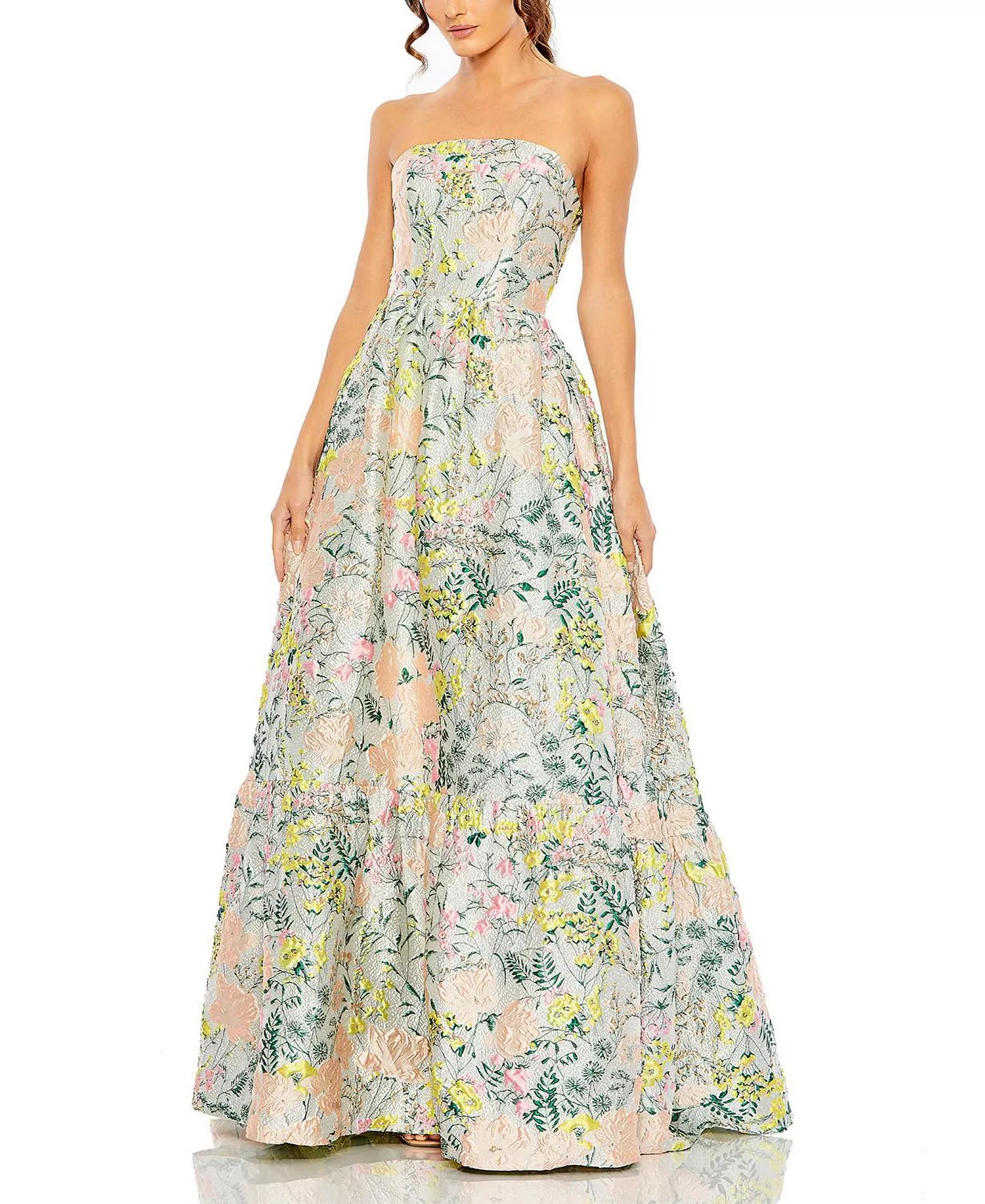 Ethereal Voluminous Ball Gown Strapless Straight Neck Open Back Tiered Maxi Prom Dress