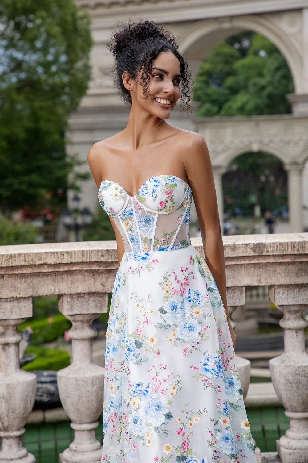 Floral Embroidered Strapless Tulle Gown – Sweetheart Corset Formal Dress with Train