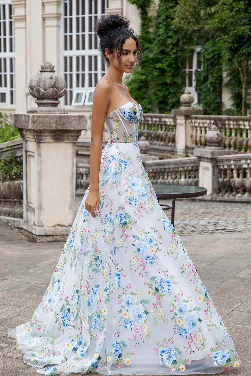 Floral Embroidered Strapless Tulle Gown – Sweetheart Corset Formal Dress with Train