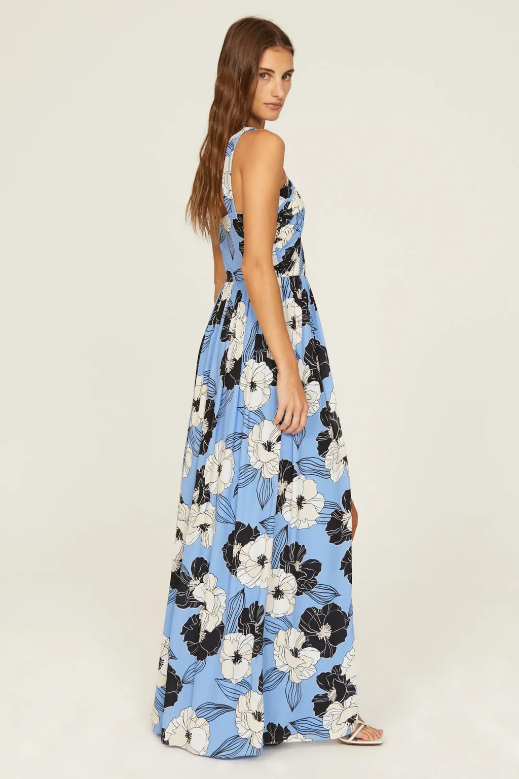 Blue Chiffon Sheath/column Floor-Length with Halter neckline and Backless
